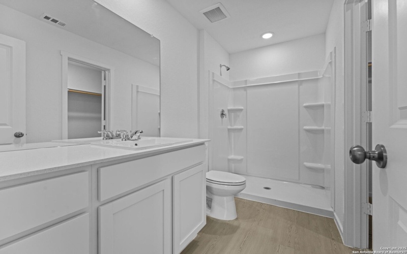 7107 Brownleaf Dr, San Antonio, TX 78227, 4 Bedrooms Bedrooms, ,2 BathroomsBathrooms,Residential,For Sale,7107 Brownleaf Dr,0,1922731