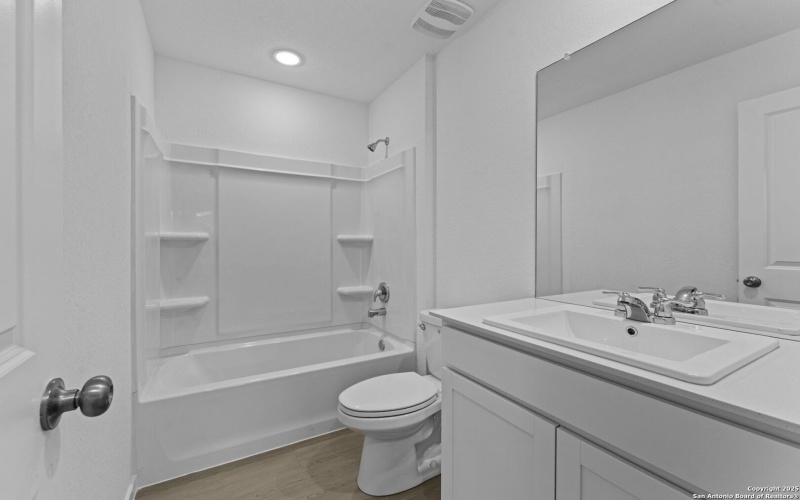 3765 Swift Fox Rd, New Braunfels, TX 78130, 3 Bedrooms Bedrooms, ,2 BathroomsBathrooms,Residential,For Sale,3765 Swift Fox Rd,0,1922747