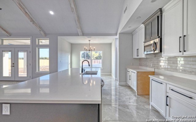 14 Hope Place, Uvalde, TX 78801, 4 Bedrooms Bedrooms, ,3 BathroomsBathrooms,Residential,For Sale,14 Hope Place,0,1922769