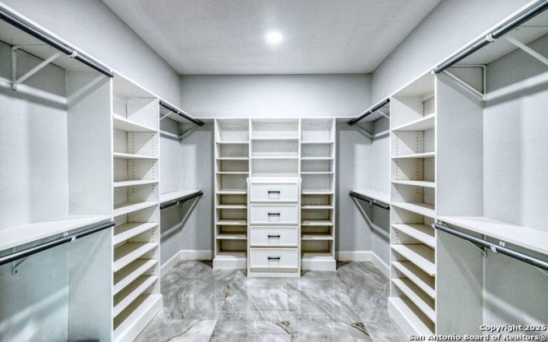 14 Hope Place, Uvalde, TX 78801, 4 Bedrooms Bedrooms, ,3 BathroomsBathrooms,Residential,For Sale,14 Hope Place,0,1922769