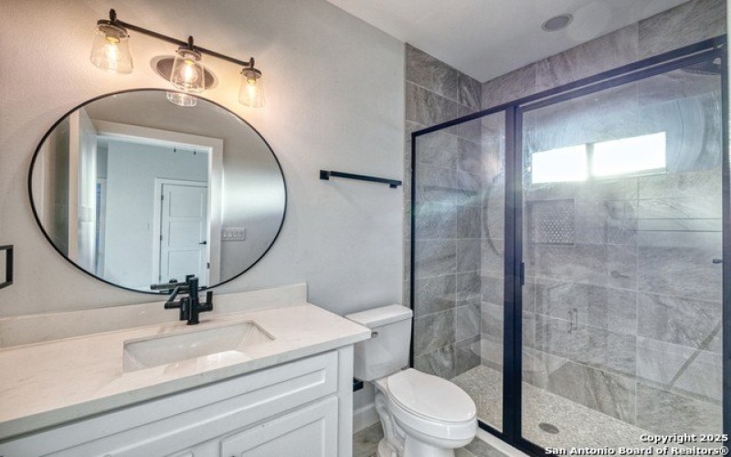 14 Hope Place, Uvalde, TX 78801, 4 Bedrooms Bedrooms, ,3 BathroomsBathrooms,Residential,For Sale,14 Hope Place,0,1922769