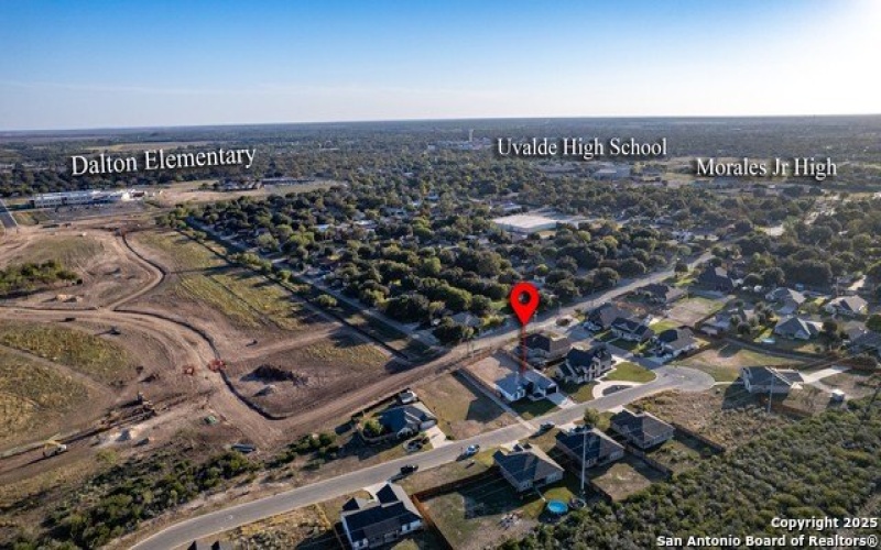 14 Hope Place, Uvalde, TX 78801, 4 Bedrooms Bedrooms, ,3 BathroomsBathrooms,Residential,For Sale,14 Hope Place,0,1922769