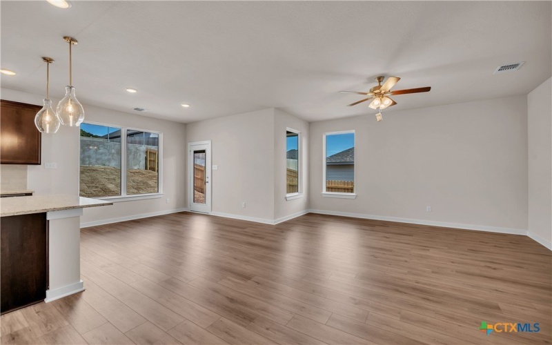 262 Wind Ridge Drive, Copperas Cove, TX 76522, 3 Bedrooms Bedrooms, ,2 BathroomsBathrooms,Residential,For Sale,262 Wind Ridge Drive,0,559077