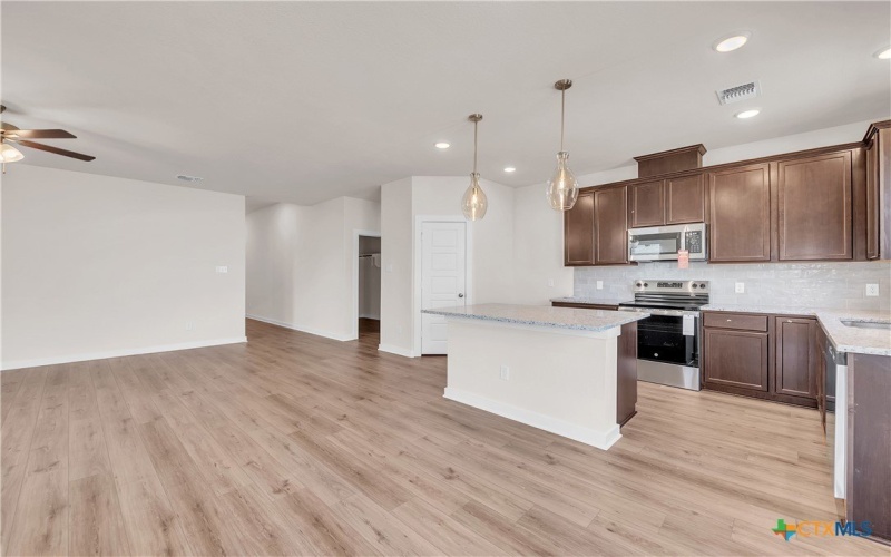 262 Wind Ridge Drive, Copperas Cove, TX 76522, 3 Bedrooms Bedrooms, ,2 BathroomsBathrooms,Residential,For Sale,262 Wind Ridge Drive,0,559077