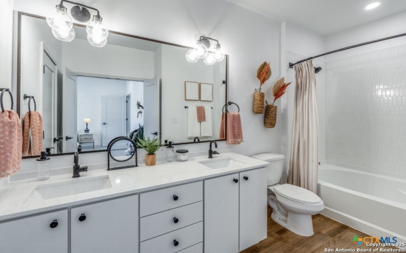 1035 KOBY, New Braunfels, TX 78130, 3 Bedrooms Bedrooms, ,2 BathroomsBathrooms,Residential,For Sale,1035 KOBY,0,569889