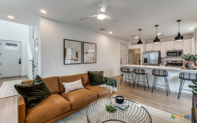 1035 KOBY, New Braunfels, TX 78130, 3 Bedrooms Bedrooms, ,2 BathroomsBathrooms,Residential,For Sale,1035 KOBY,0,569889