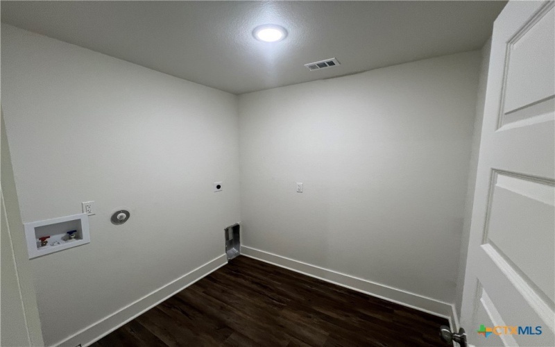 1822 Royal Loop, Belton, TX 76513, 3 Bedrooms Bedrooms, ,2 BathroomsBathrooms,Residential,For Sale,1822 Royal Loop,0,576919