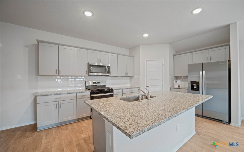 465 Payton Drive, New Braunfels, TX 78130, 4 Habitaciones Habitaciones , ,2 BañosBaños,Residential,En Venta,465 Payton Drive,0,587821