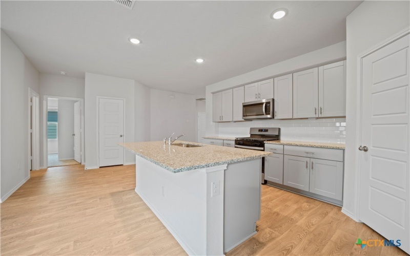 465 Payton Drive, New Braunfels, TX 78130, 4 Habitaciones Habitaciones , ,2 BañosBaños,Residential,En Venta,465 Payton Drive,0,587821