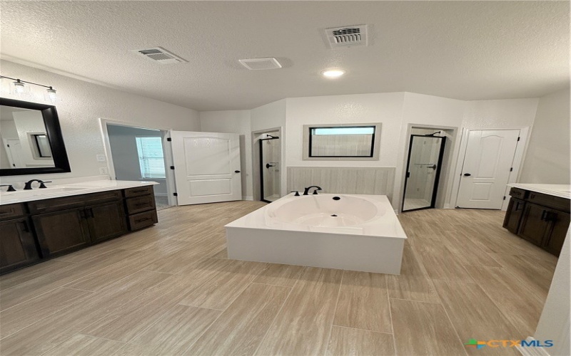 5602 Kemosabe Drive, Killeen, TX 76542, 4 Habitaciones Habitaciones , ,3 BañosBaños,Residential,En Venta,5602 Kemosabe Drive,0,592534