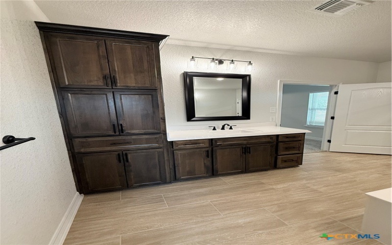 5602 Kemosabe Drive, Killeen, TX 76542, 4 Habitaciones Habitaciones , ,3 BañosBaños,Residential,En Venta,5602 Kemosabe Drive,0,592534