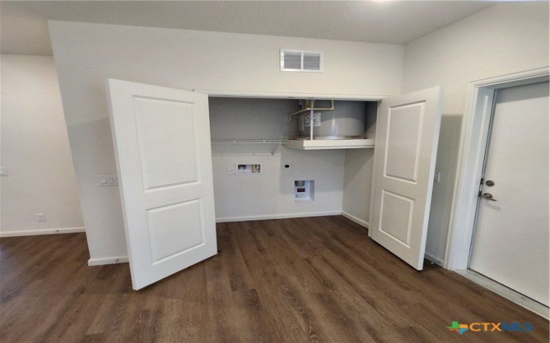 475 River Fair Boulevard unit: B1 #B1, Belton, TX 76513, 2 Bedrooms Bedrooms, ,2 BathroomsBathrooms,Residential Multi Family,For Sale,475 River Fair Boulevard unit: B1,0,593462