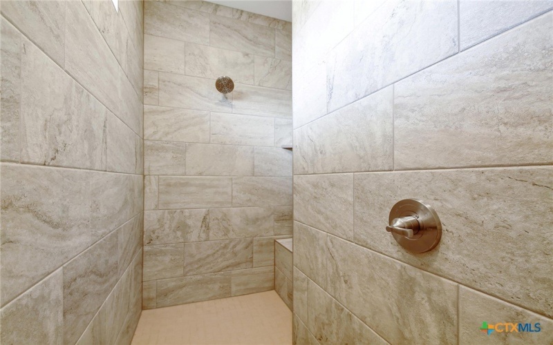 2109 Meadow View Drive, San Marcos, TX 78666, 3 Bedrooms Bedrooms, ,2 BathroomsBathrooms,Residential,For Sale,2109 Meadow View Drive,0,593934