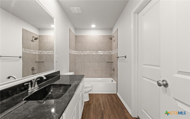 1218 Lexington Drive unit: B #B, Copperas Cove, TX 76522, 3 Bedrooms Bedrooms, ,2 BathroomsBathrooms,Residential Multi Family,For Sale,1218 Lexington Drive unit: B,0,594072