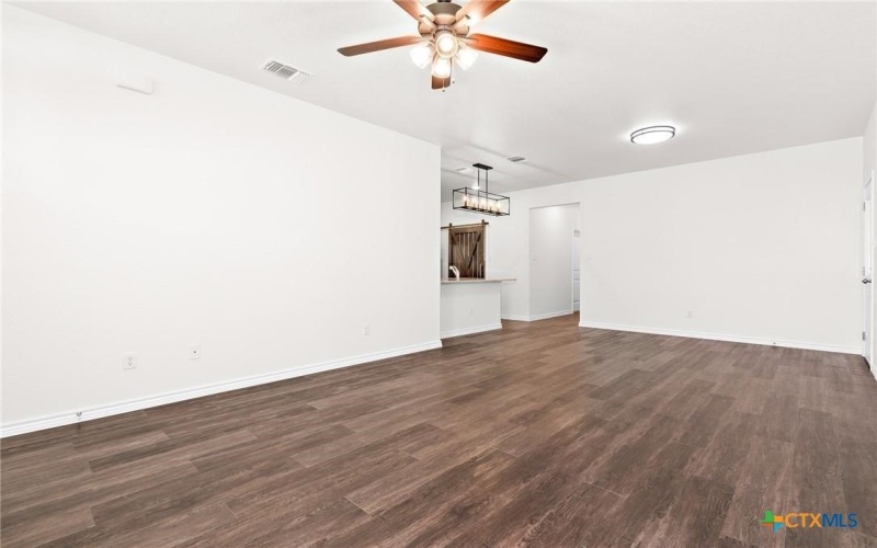 5204 Rose Garden Loop, Killeen, TX 76542, 3 Bedrooms Bedrooms, ,2 BathroomsBathrooms,Residential,For Sale,5204 Rose Garden Loop,0,594717