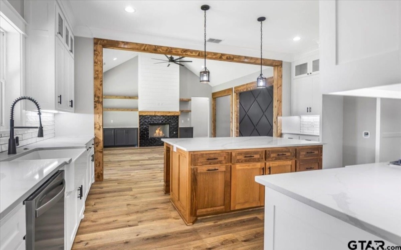 14848 Woodland Creek Dr, Tyler, TX 75706, 4 Habitaciones Habitaciones , ,3 BañosBaños,Residential,En Venta,14848 Woodland Creek Dr,25003252