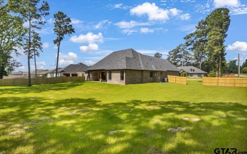 14848 Woodland Creek Dr, Tyler, TX 75706, 4 Habitaciones Habitaciones , ,3 BañosBaños,Residential,En Venta,14848 Woodland Creek Dr,25003252