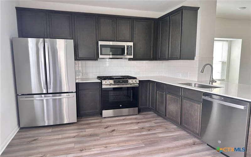 124 Rollingwood Drive, San Marcos, TX 78666, 3 Bedrooms Bedrooms, ,2 BathroomsBathrooms,Residential,For Sale,124 Rollingwood Drive,0,595576