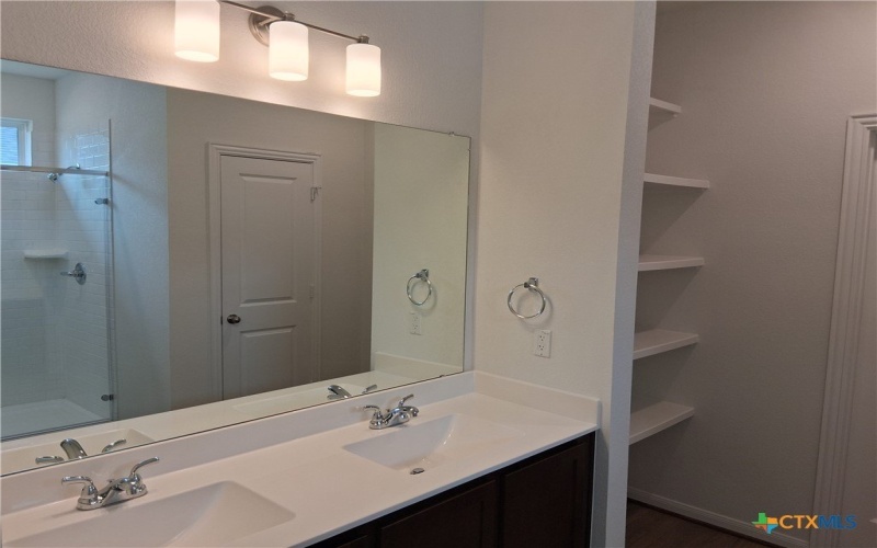 253 Villars Drive, Salado, TX 76571, 4 Habitaciones Habitaciones , ,2 BañosBaños,Residential,En Venta,253 Villars Drive,0,595674