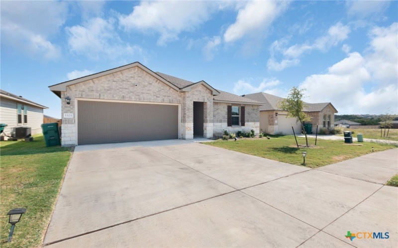 1321 Lindsey Drive, Copperas Cove, TX 76522, 3 Bedrooms Bedrooms, ,2 BathroomsBathrooms,Residential,For Sale,1321 Lindsey Drive,0,595889