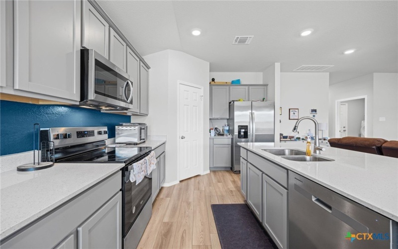 7203 Gilbert Drive, Killeen, TX 76549, 4 Bedrooms Bedrooms, ,2 BathroomsBathrooms,Residential,For Sale,7203 Gilbert Drive,0,596068