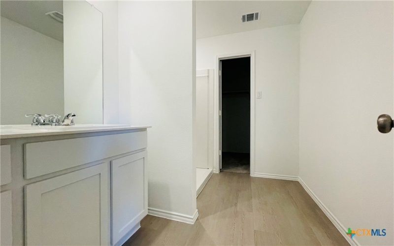 1122 Campbellton Drive, Bells, TX 76504, 4 Bedrooms Bedrooms, ,2 BathroomsBathrooms,Residential,For Sale,1122 Campbellton Drive,0,597028