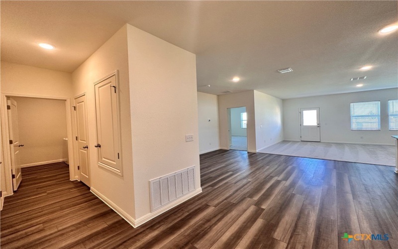 124 Parrigin Cove, San Marcos, TX 78666, 3 Bedrooms Bedrooms, ,2 BathroomsBathrooms,Residential,For Sale,124 Parrigin Cove,0,597055