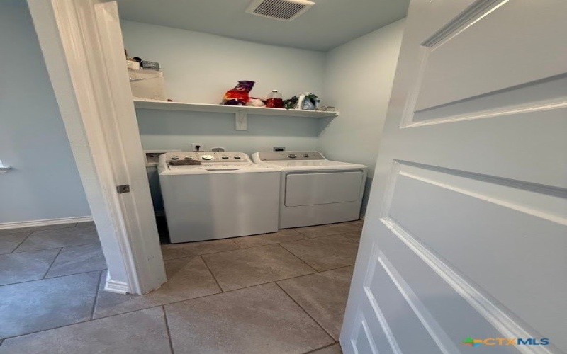 382 Susie Drive, Canyon Lake, TX 78133, 3 Bedrooms Bedrooms, ,2 BathroomsBathrooms,Residential,For Sale,382 Susie Drive,0,597140