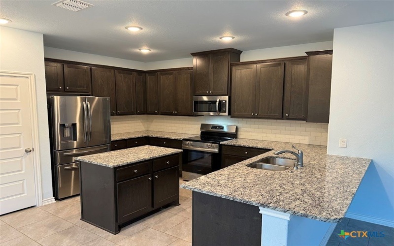 382 Susie Drive, Canyon Lake, TX 78133, 3 Bedrooms Bedrooms, ,2 BathroomsBathrooms,Residential,For Sale,382 Susie Drive,0,597140