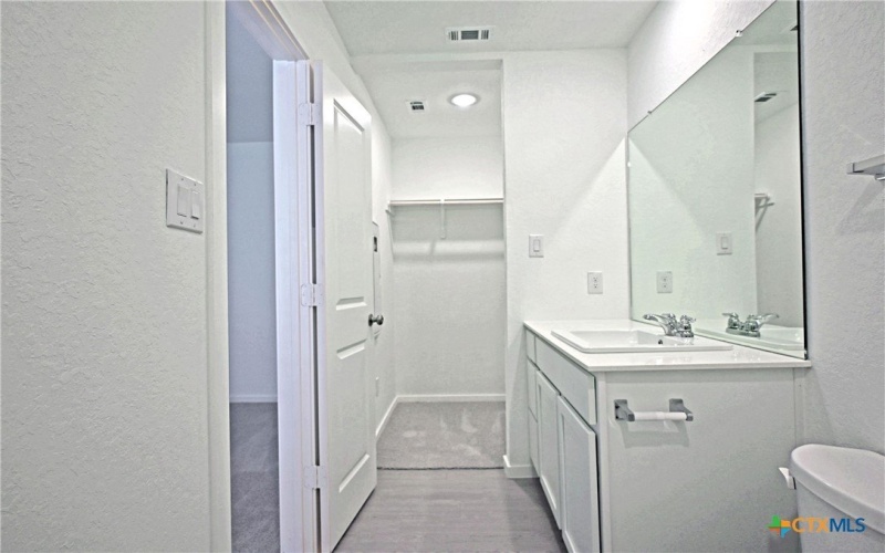 11822 Bluebell Ridge, Converse, TX 78109, 3 Bedrooms Bedrooms, ,2 BathroomsBathrooms,Residential,For Sale,11822 Bluebell Ridge,0,597552