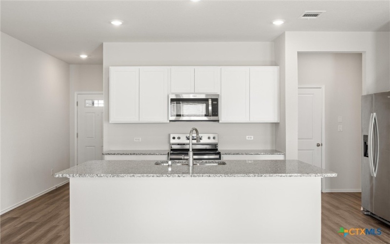 12811 Village Spun Plaza, Buda, TX 78610, 3 Habitaciones Habitaciones , ,2 BañosBaños,Residential,En Venta,12811 Village Spun Plaza,0,597584