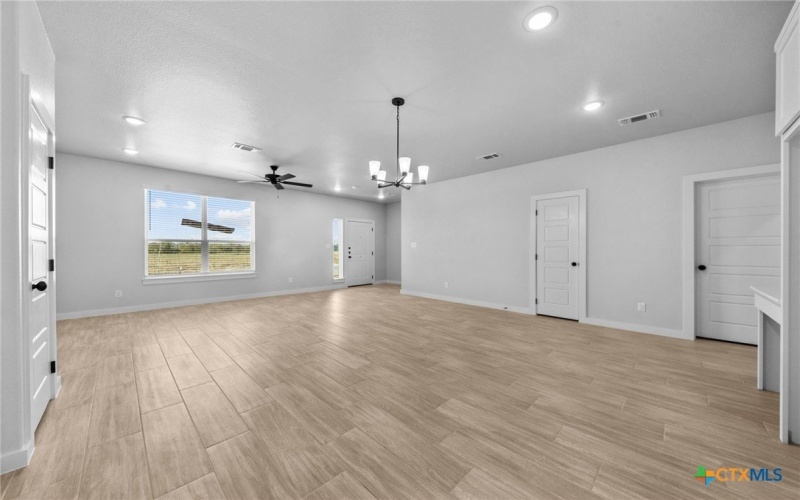 4619 Kings Crossing Boulevard, Temple, TX 76502, 3 Bedrooms Bedrooms, ,2 BathroomsBathrooms,Residential,For Sale,4619 Kings Crossing Boulevard,0,597613