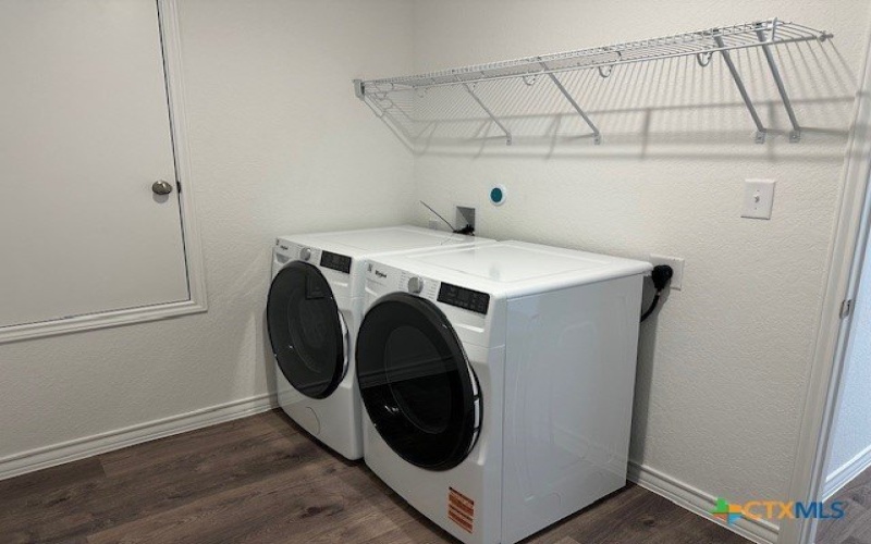 914 Bluegrass Pt, New Braunfels, TX 78130, 4 Bedrooms Bedrooms, ,2 BathroomsBathrooms,Residential,For Sale,914 Bluegrass Pt,0,597759