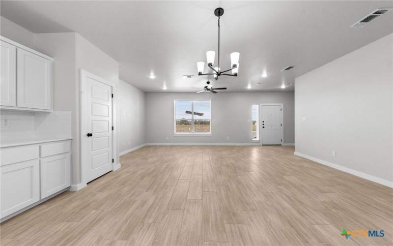 4623 Kings Crossing Boulevard, Temple, TX 76502, 3 Bedrooms Bedrooms, ,2 BathroomsBathrooms,Residential,For Sale,4623 Kings Crossing Boulevard,0,597765