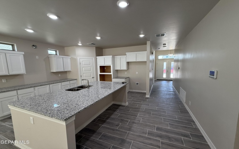 528 MARBLE HILLS Place, El Paso, TX 79928, 4 Habitaciones Habitaciones , ,3 BañosBaños,Residential,En Venta,528 MARBLE HILLS Place,0,933666