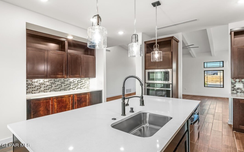 5953 RUIDOSO DOWNS Street, El Paso, TX 79932, 4 Habitaciones Habitaciones , ,2 BañosBaños,Residential,En Venta,5953 RUIDOSO DOWNS Street,0,933670