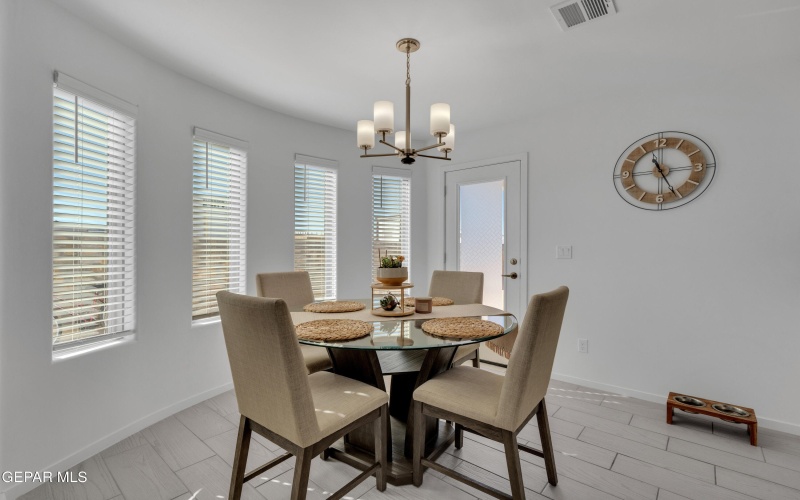 805 paseo tranquillo Place, El Paso, TX 79928, 4 Habitaciones Habitaciones , ,2 BañosBaños,Residential,En Venta,805 paseo tranquillo Place,0,933680