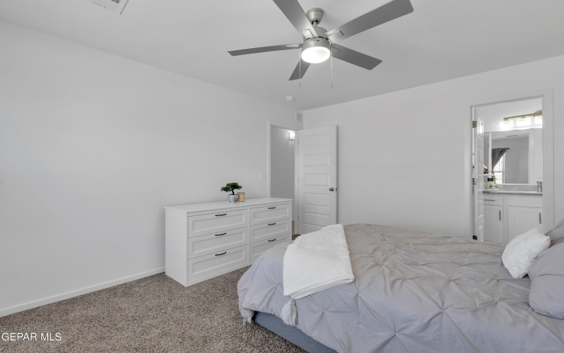 805 paseo tranquillo Place, El Paso, TX 79928, 4 Habitaciones Habitaciones , ,2 BañosBaños,Residential,En Venta,805 paseo tranquillo Place,0,933680