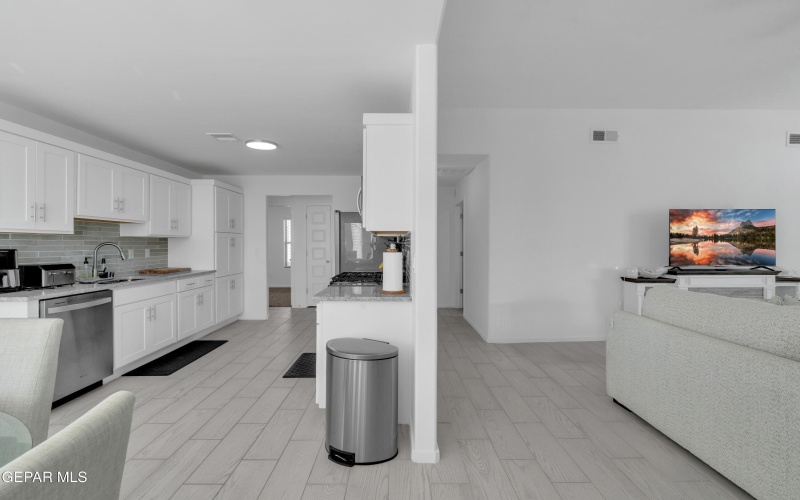 805 paseo tranquillo Place, El Paso, TX 79928, 4 Habitaciones Habitaciones , ,2 BañosBaños,Residential,En Venta,805 paseo tranquillo Place,0,933680