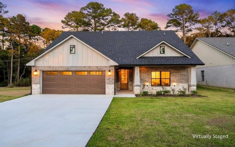 1713 Champions Drive, Lufkin, TX 75901, 3 Habitaciones Habitaciones , ,2 BañosBaños,Residential,En Venta,1713 Champions Drive,0,5107133