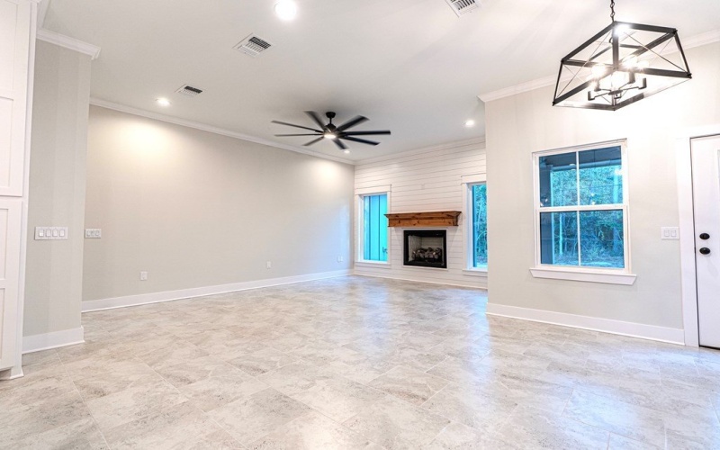 1713 Champions Drive, Lufkin, TX 75901, 3 Habitaciones Habitaciones , ,2 BañosBaños,Residential,En Venta,1713 Champions Drive,0,5107133