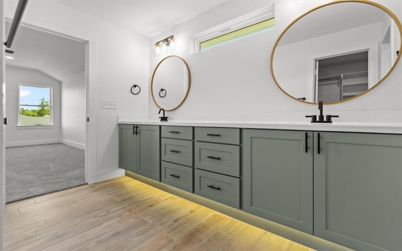 16513 Crossing Circle, Lindale, TX 75771, 3 Bedrooms Bedrooms, ,2 BathroomsBathrooms,Residential,For Sale,16513 Crossing Circle,0,21081526