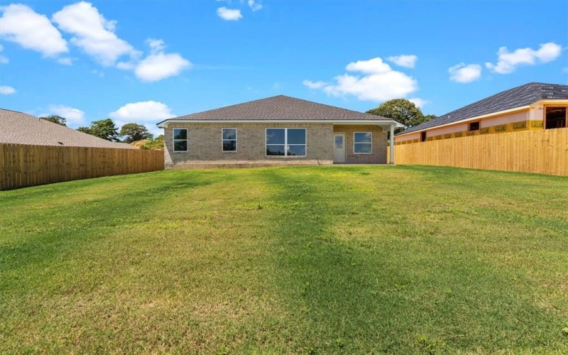 16513 Crossing Circle, Lindale, TX 75771, 3 Bedrooms Bedrooms, ,2 BathroomsBathrooms,Residential,For Sale,16513 Crossing Circle,0,21081526