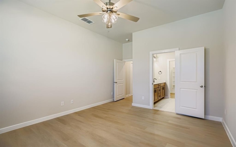 1204 Pebblebrook Drive, McKinney, TX 75071, 2 Bedrooms Bedrooms, ,2 BathroomsBathrooms,Residential,For Sale,1204 Pebblebrook Drive,0,21100911