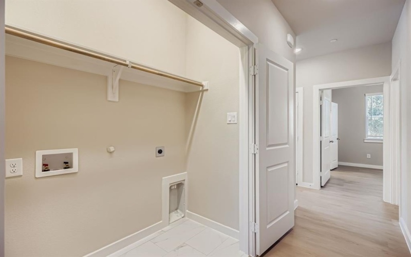 1204 Pebblebrook Drive, McKinney, TX 75071, 2 Bedrooms Bedrooms, ,2 BathroomsBathrooms,Residential,For Sale,1204 Pebblebrook Drive,0,21100911