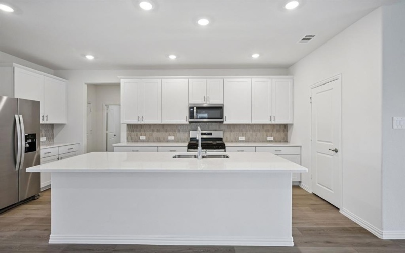 706 Edgehurst Drive, Princeton, TX 75071, 4 Bedrooms Bedrooms, ,3 BathroomsBathrooms,Residential,For Sale,706 Edgehurst Drive,0,21106769