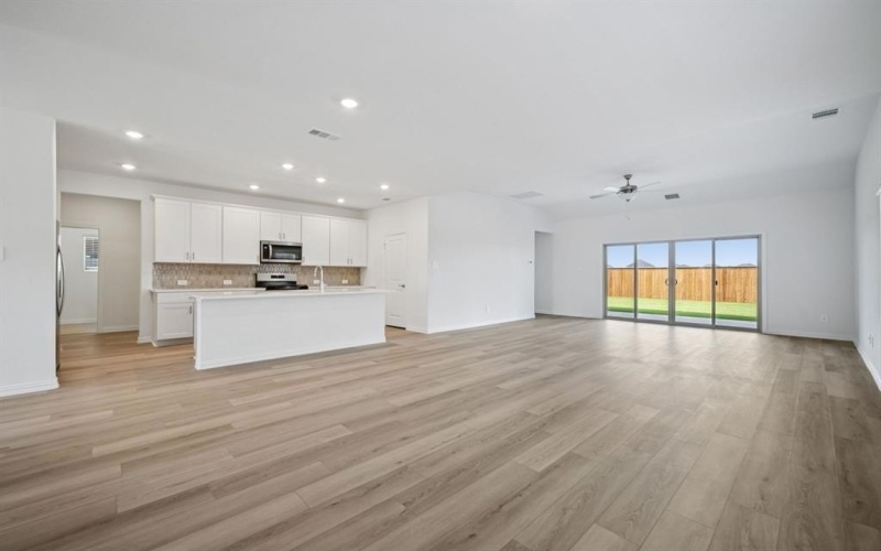 706 Edgehurst Drive, Princeton, TX 75071, 4 Bedrooms Bedrooms, ,3 BathroomsBathrooms,Residential,For Sale,706 Edgehurst Drive,0,21106769