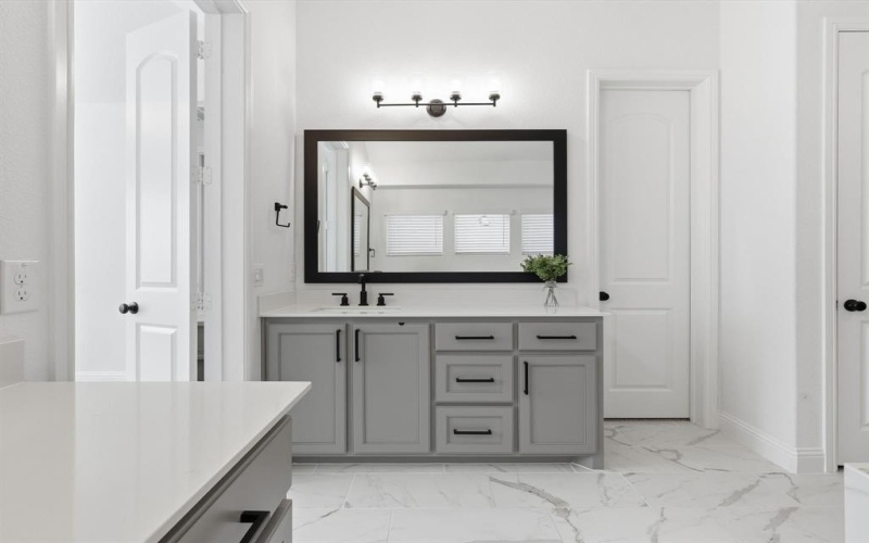 2209 Clairmount Drive, Rockwall, TX 75087, 4 Habitaciones Habitaciones , ,3 BañosBaños,Residential,En Venta,2209 Clairmount Drive,0,21106840