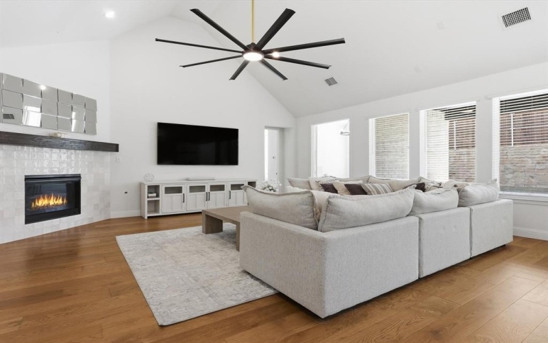 2209 Clairmount Drive, Rockwall, TX 75087, 4 Habitaciones Habitaciones , ,3 BañosBaños,Residential,En Venta,2209 Clairmount Drive,0,21106840