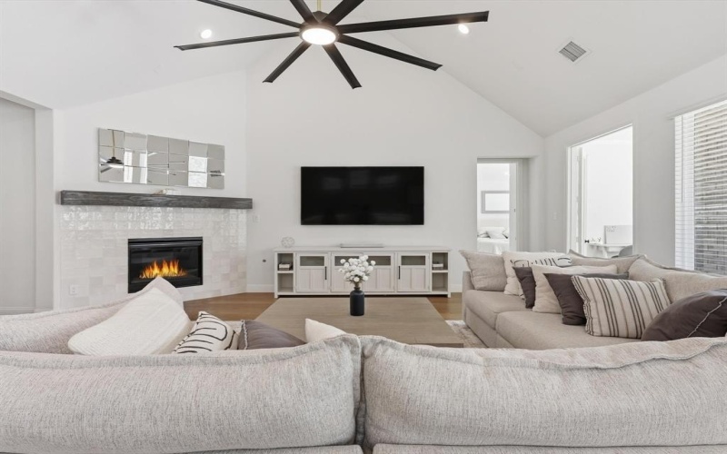 2209 Clairmount Drive, Rockwall, TX 75087, 4 Habitaciones Habitaciones , ,3 BañosBaños,Residential,En Venta,2209 Clairmount Drive,0,21106840